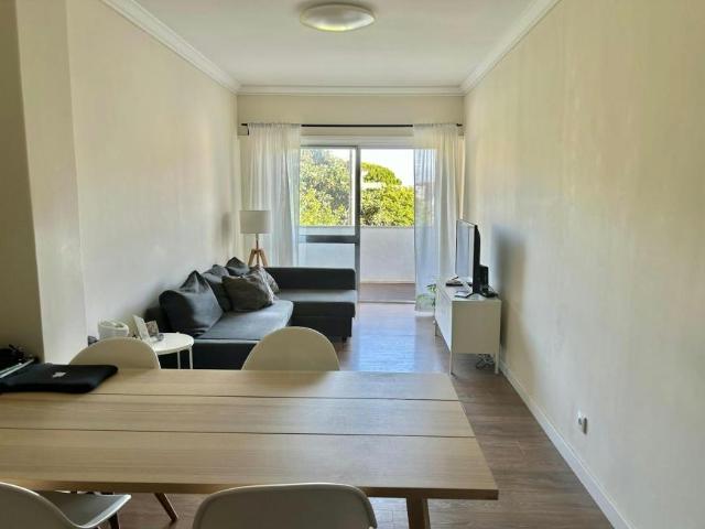 Apartamento alugar em Alto dos Lombos, Cascais