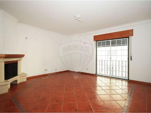 Apartamento alugar em Outeiro de Polima, Cascais