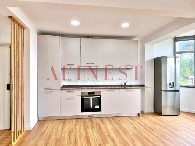 Apartamento alugar em Fontaínhas, Cascais