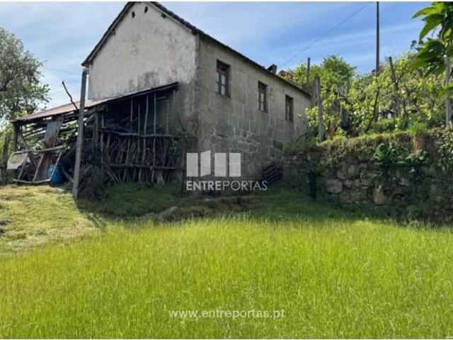 Casa venda em Cinfães, Viseu