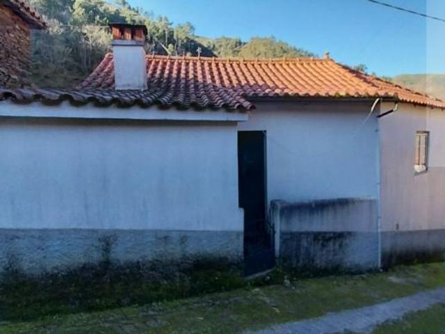 Casa venda em Arganil, Teixeira