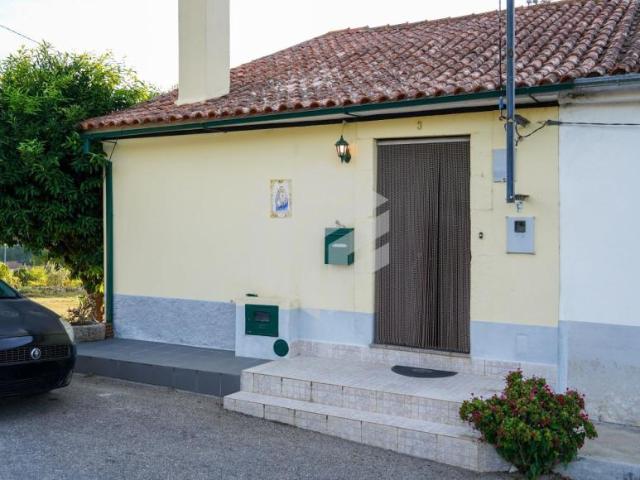 Casa venda em Vilela, Nogueira do Cravo
