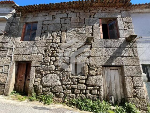 Casa venda em Vila do Mato, Tábua