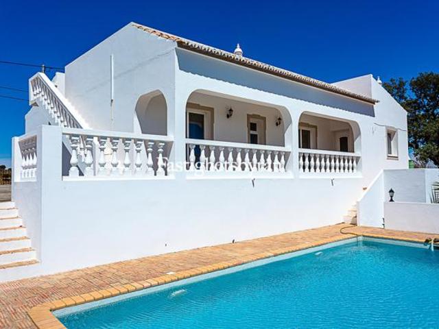 Casa venda em Açores, Conceição