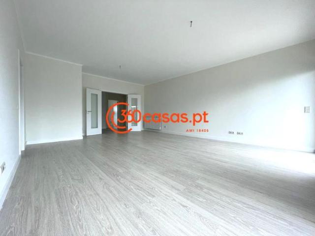 Apartamento venda em Faro