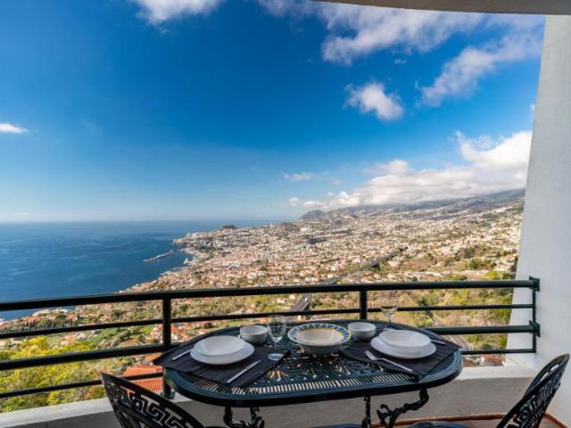 Apartamento alugar em Pinheira, Funchal
