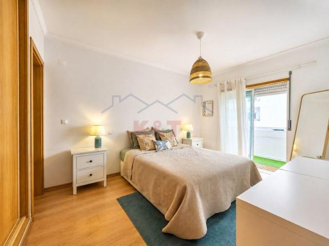 Apartamento alugar em Mexilhoeira da Carregação, Parchal