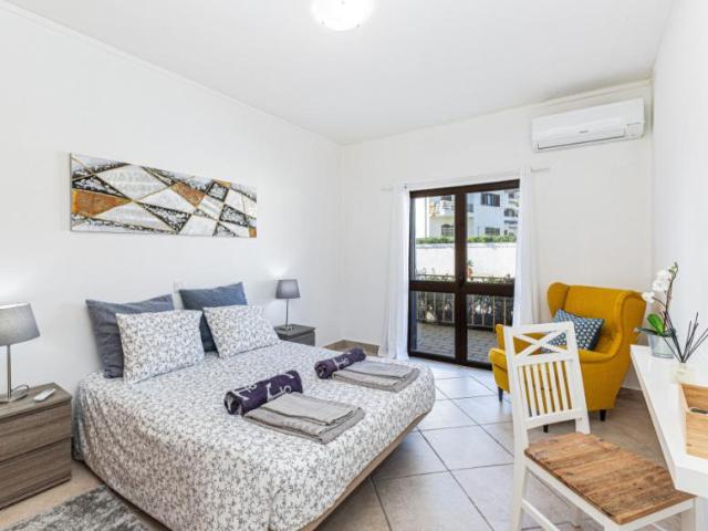 Apartamento alugar em Bairro da Abrótea, Lagos