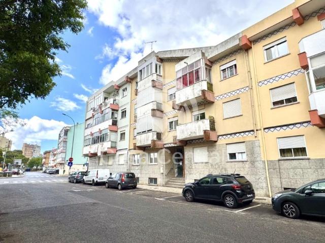 Apartamento venda em Amadora, Lisboa