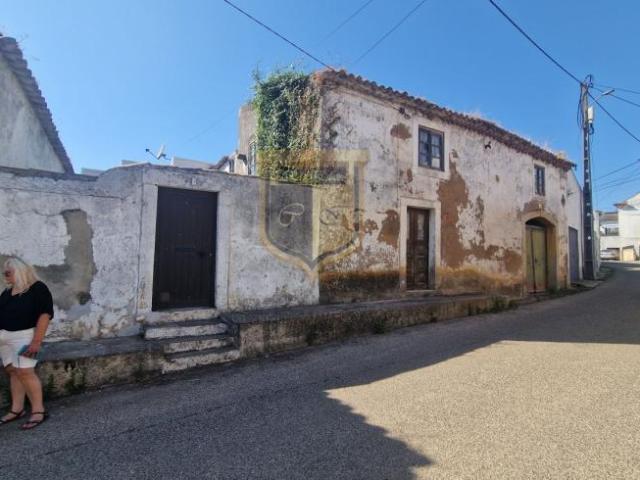 Casa venda em Cadaval, Vermelha