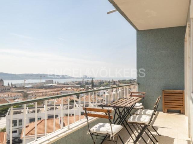 Apartamento alugar em São Francisco Xavier, Lisboa