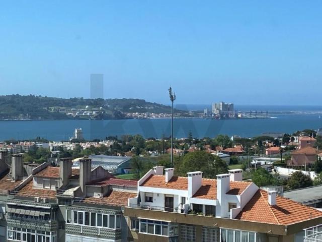 Apartamento alugar em São Francisco Xavier, Lisboa