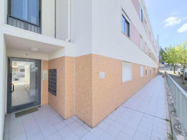 Apartamento venda em Santa Clara, Lisboa