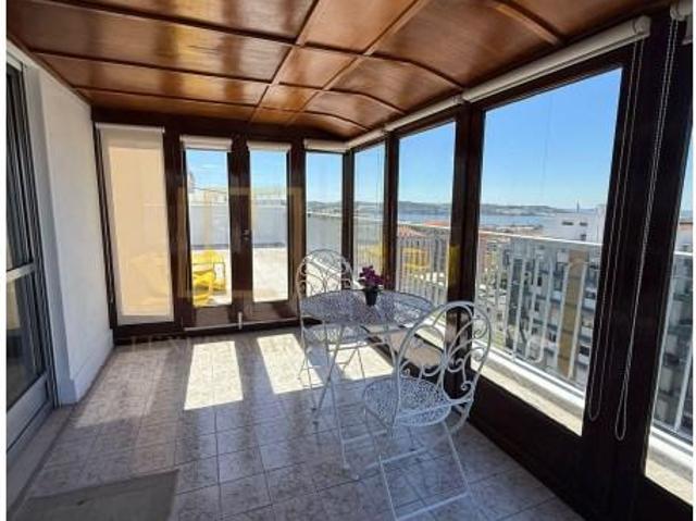 Apartamento alugar em São Francisco Xavier, Lisboa