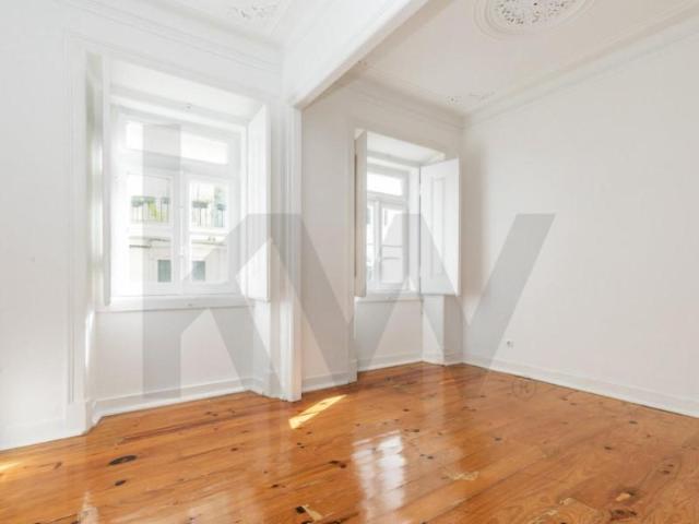 Apartamento alugar em Estrela, Lisboa