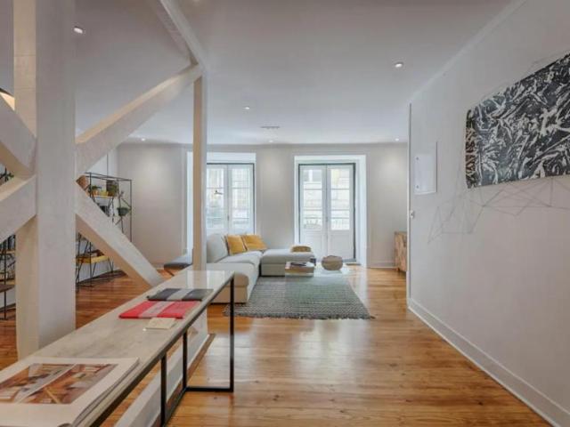 Apartamento alugar em Misericórdia, Lisboa