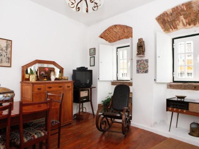 Apartamento alugar em São Vicente de Fora, Lisboa
