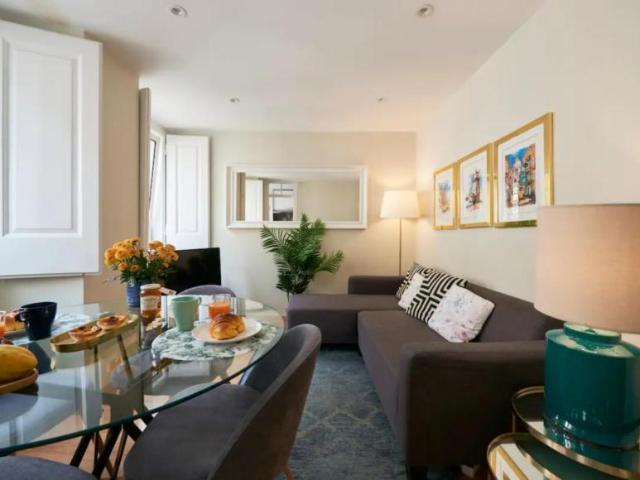 Apartamento alugar em Santo António, Lisboa