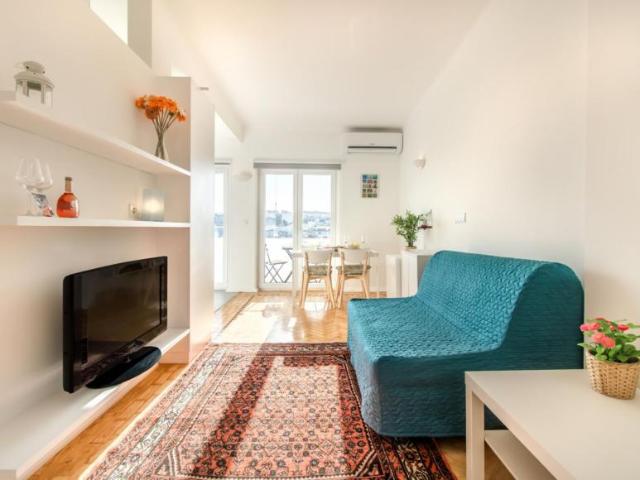 Apartamento alugar em São Vicente de Fora, Lisboa