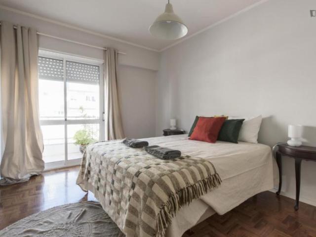Apartamento alugar em São Francisco Xavier, Lisboa