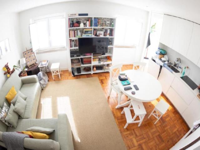 Apartamento alugar em São Vicente de Fora, Lisboa