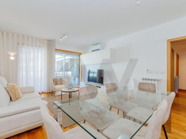 Apartamento alugar em Alta de Lisboa, Lisboa