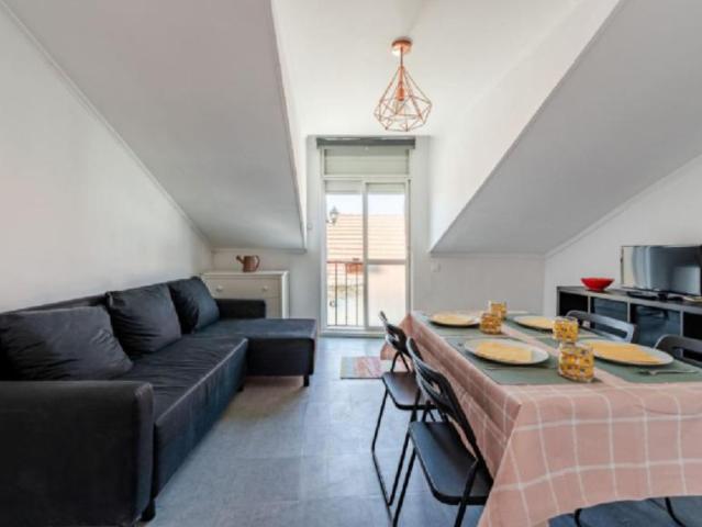 Apartamento alugar em Mercês, Lisboa