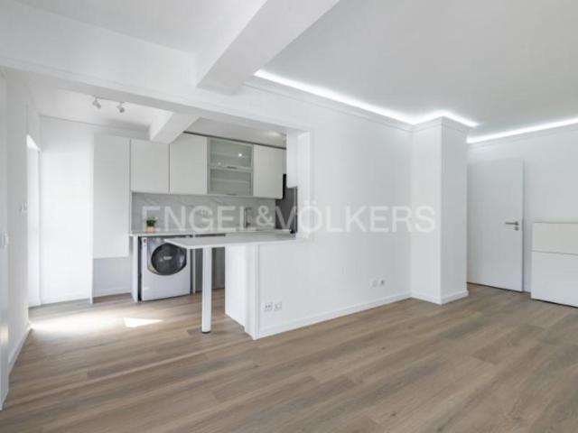 Apartamento alugar em São Francisco Xavier, Lisboa