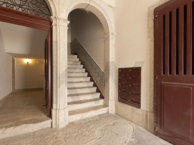 Apartamento venda em Santa Maria Maior, Lisboa