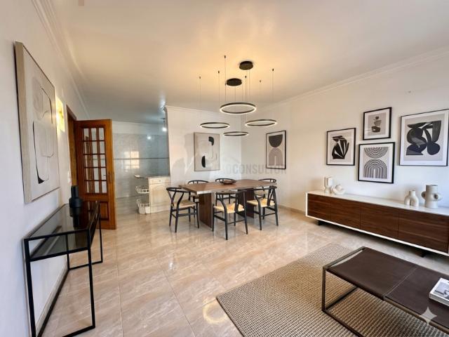 Apartamento venda em Tapada das Mercês, Sintra