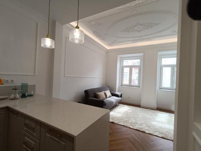 Apartamento alugar em Santo António, Lisboa