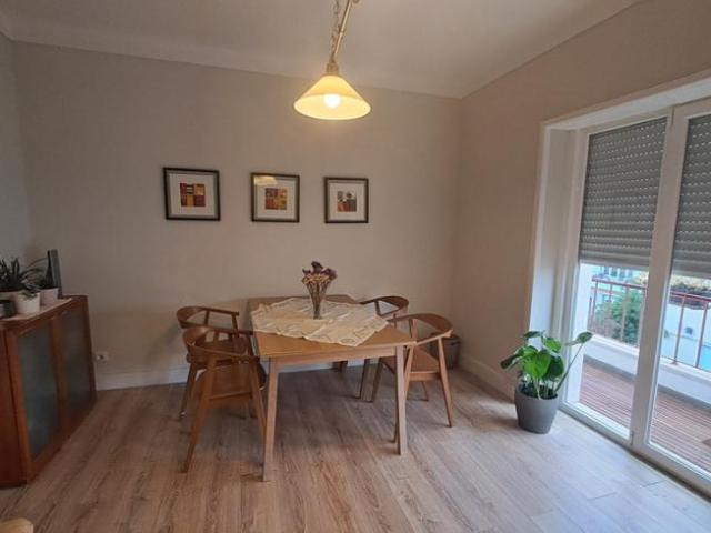 Apartamento alugar em Bairro de São Miguel, Lisboa