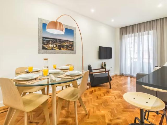 Apartamento alugar em Santo António, Lisboa