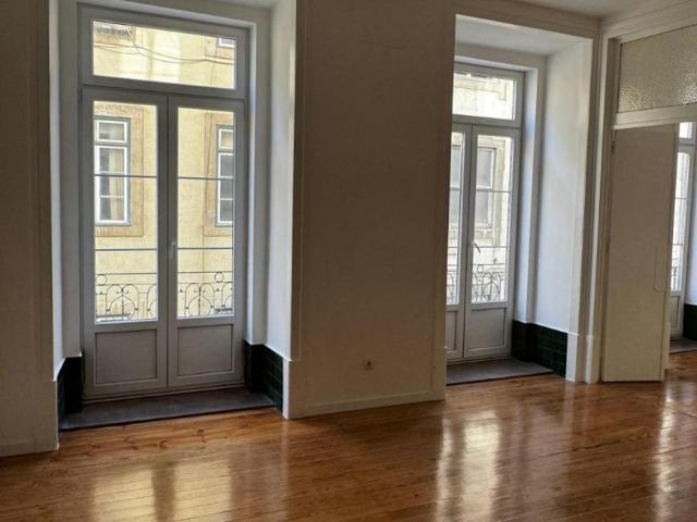 Apartamento alugar em Madalena, Lisboa