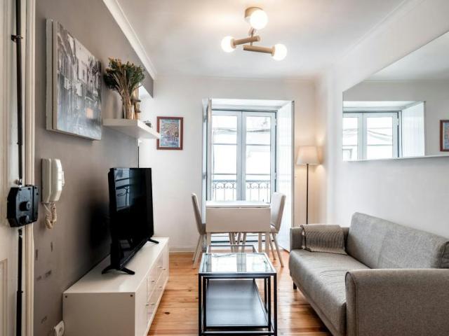Apartamento alugar em São Vicente de Fora, Lisboa