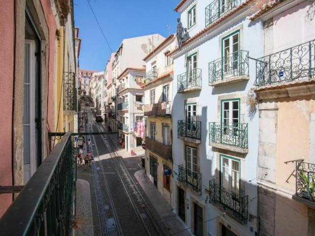 Apartamento alugar em Santa Catarina, Lisboa