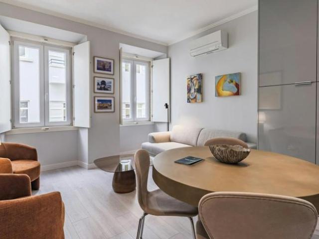 Apartamento alugar em Misericórdia, Lisboa