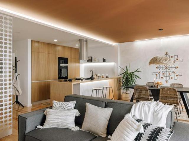 Apartamento alugar em Estrela, Lisboa