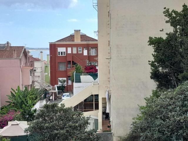 Quarto alugar em Lisboa