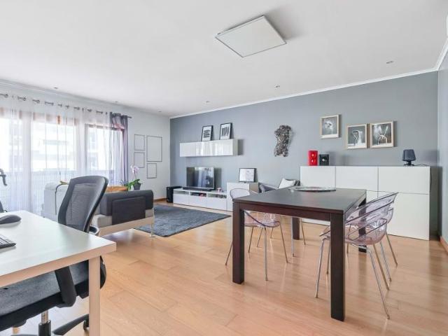 Apartamento venda em Santiago Dos Velhos, Lisboa