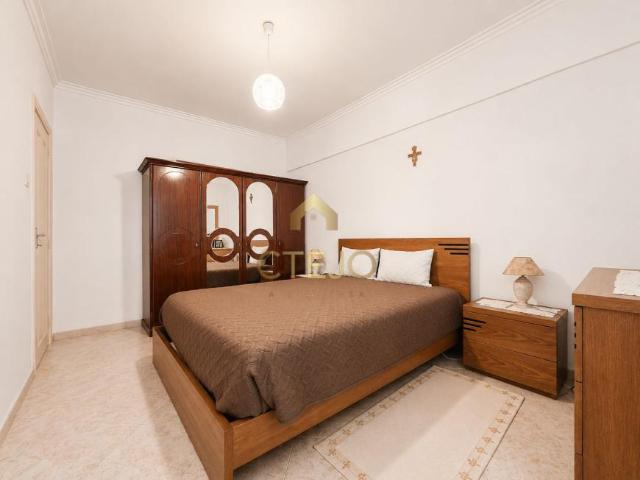 Apartamento venda em Santiago Dos Velhos, Lisboa