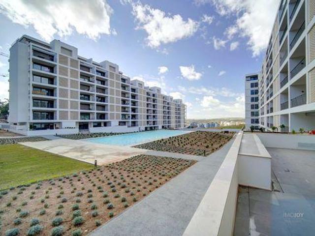Apartamento alugar em Santiago Dos Velhos, Lisboa