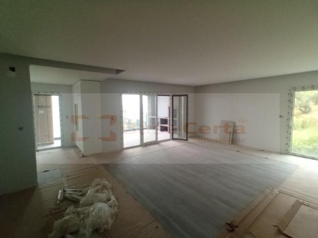 Apartamento venda em Santiago Dos Velhos, Lisboa