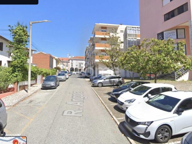 Apartamento venda em Santiago Dos Velhos, Lisboa