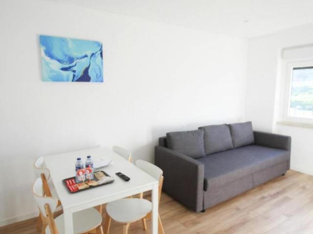 Apartamento alugar em Jardins do Cristo Rei, Santiago Dos Velhos