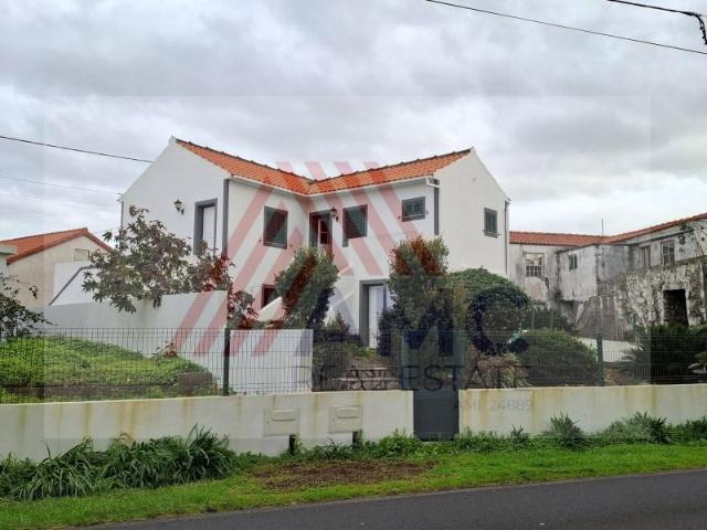 Casa venda em Açores, Madalena