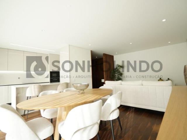 Apartamento venda em Maia, Gueifães