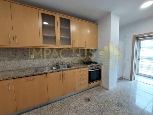 Apartamento alugar em Maia, Gueifães