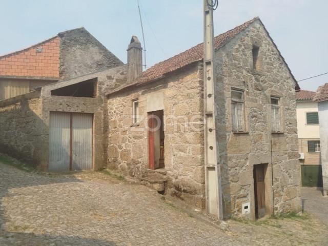 Casa venda em Mourilhe, Viseu