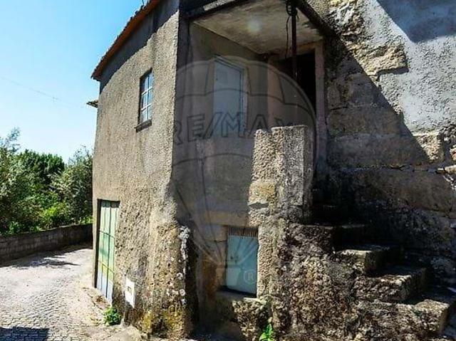 Casa venda em Mourilhe, Viseu